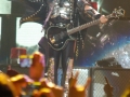 2010-05-18-20_15kiss_01