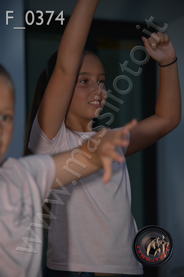 F_0374