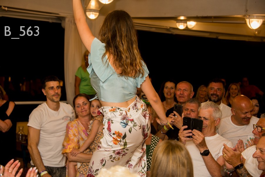 B_563